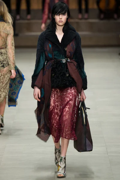 Look 48